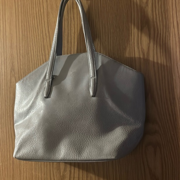 MATT & NAT live beautifully - Picture 1 of 7